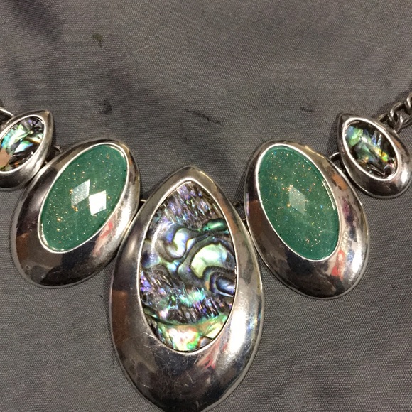 Gas coloured necklace - Picture 2 of 3